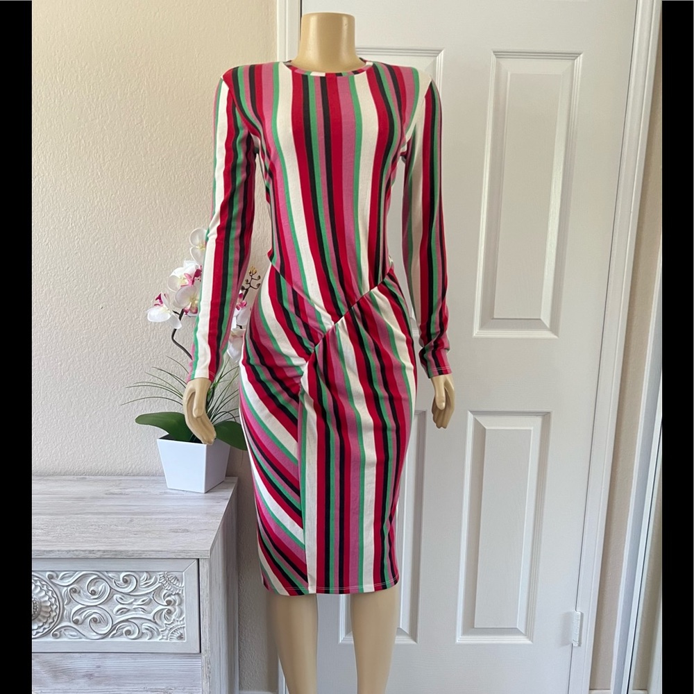 Zara Striped Midi Dress Size M $148 (PTP 18”)